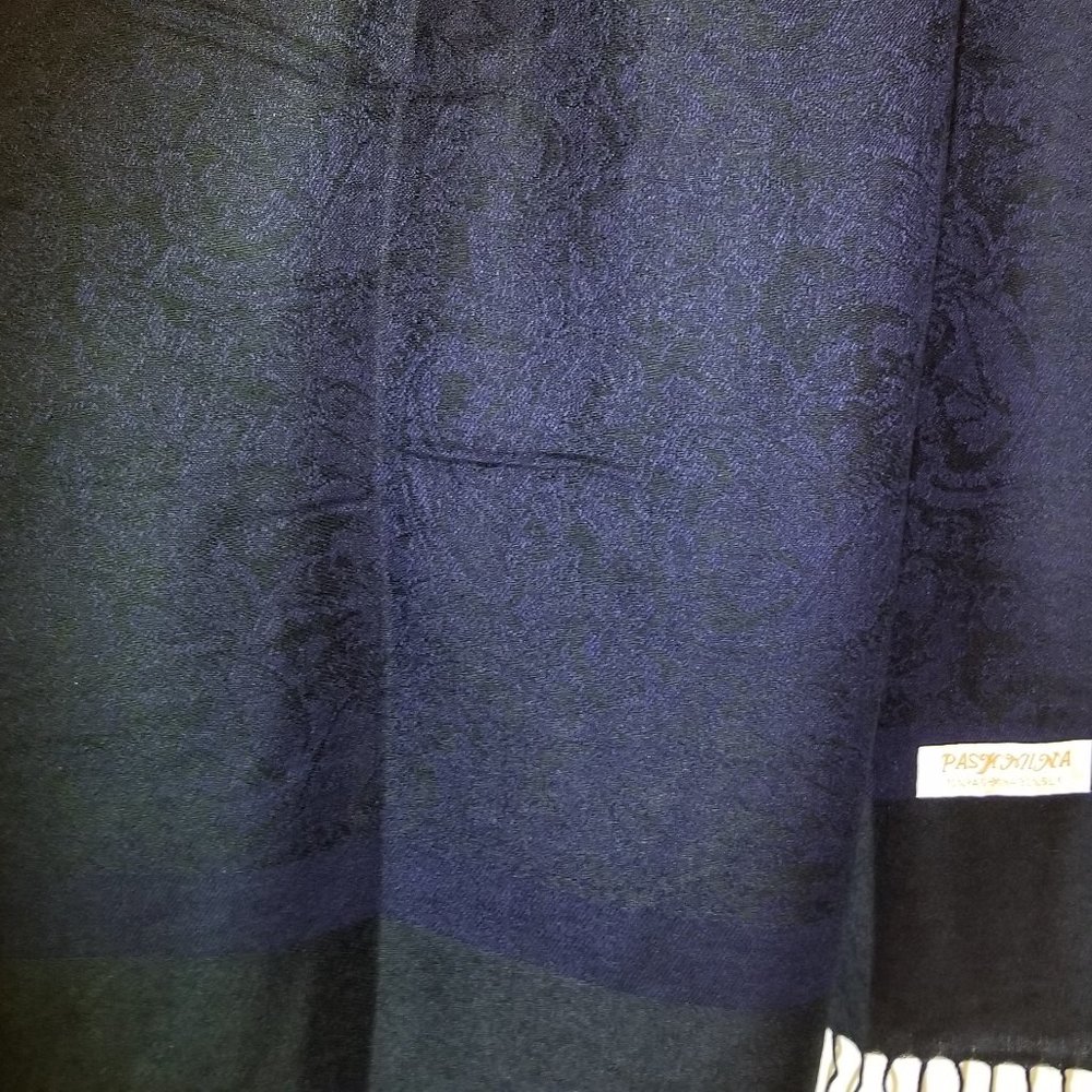Pashmina Silk Blend Paisley Jacquard Dark Blue/Black | Elegant Shawl - Picture 3 of 16